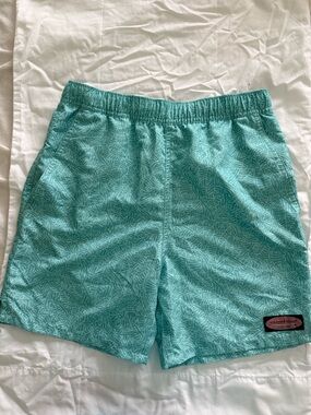 Vineyard Vines Boys Teal Leaf-Print Swim Trunks